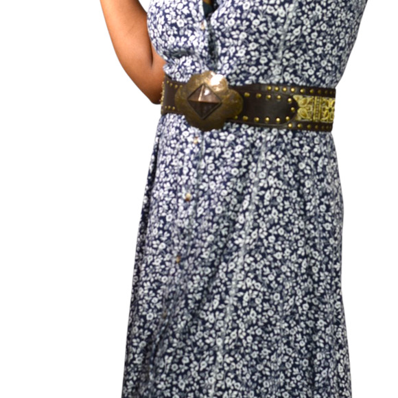 Chicos Chunky Embellished Leather Belt Brown Etched Buckle Stud Embroidery Small - Picture 3 of 11